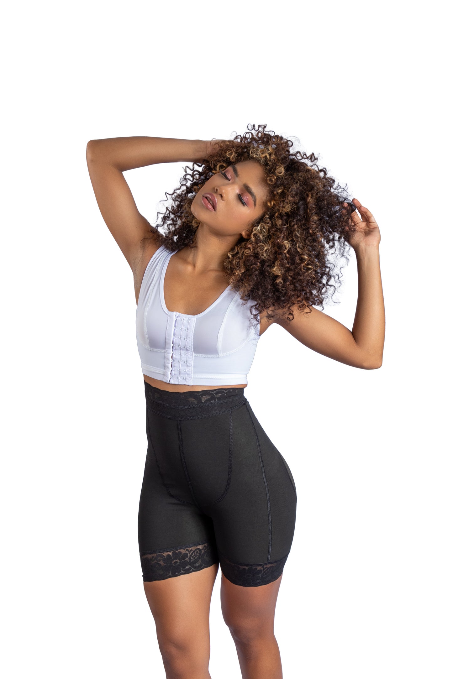 SHORT LEVANTA COLA CON CONTROL DE ABDOMEN®️